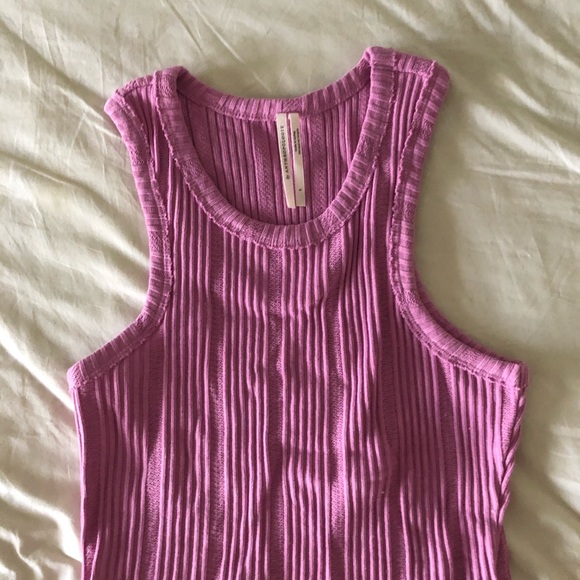 Robin Ribbed Tank - Picture 2 of 4